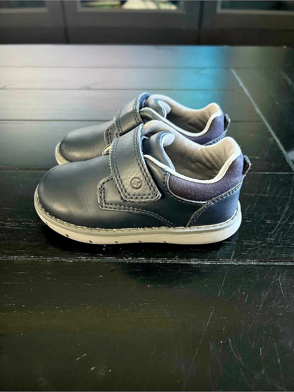 Stride Rite SRT Griffin Boys US 5M Blue Leather Sneakers Good